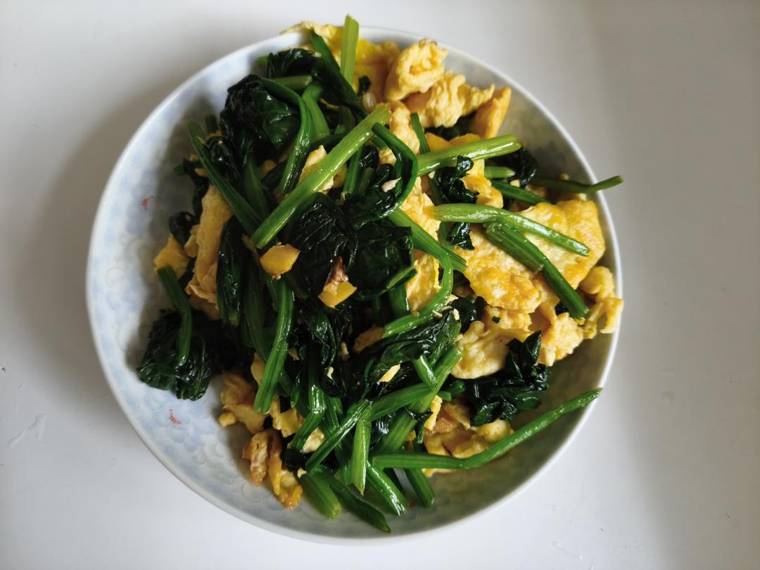 菠菜炒鸡蛋