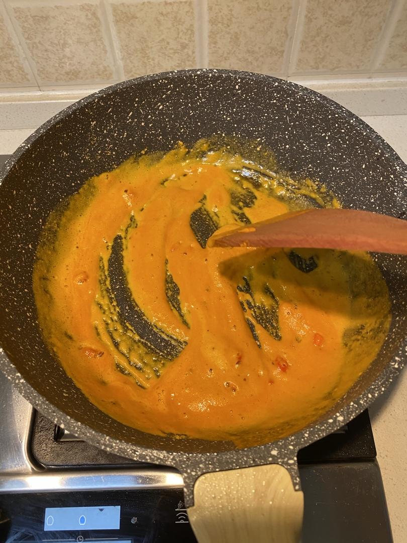 葱油香辣咸蛋黄拌面