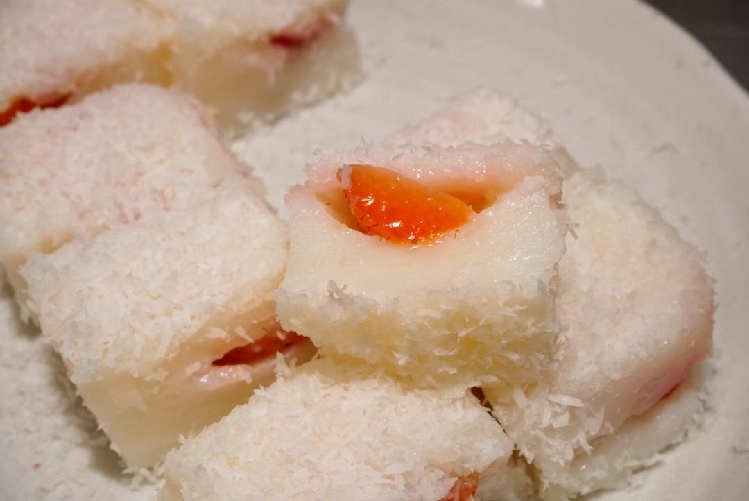 不用烤箱的小甜品 牛奶草莓小方（踏雪寻莓）