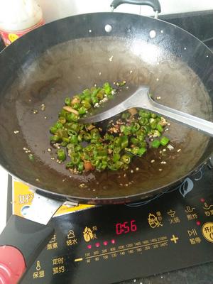 黄豆炒肉的做法 步骤6