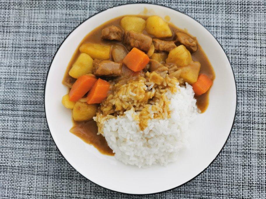 咖喱牛腩饭的家常做法