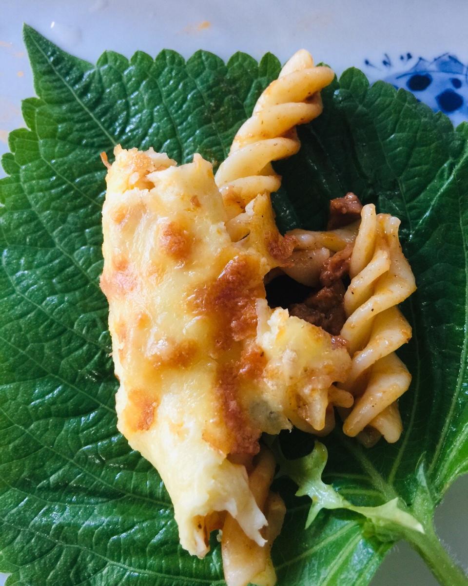 焗番茄牛肉洋葱蘑菇意大利面