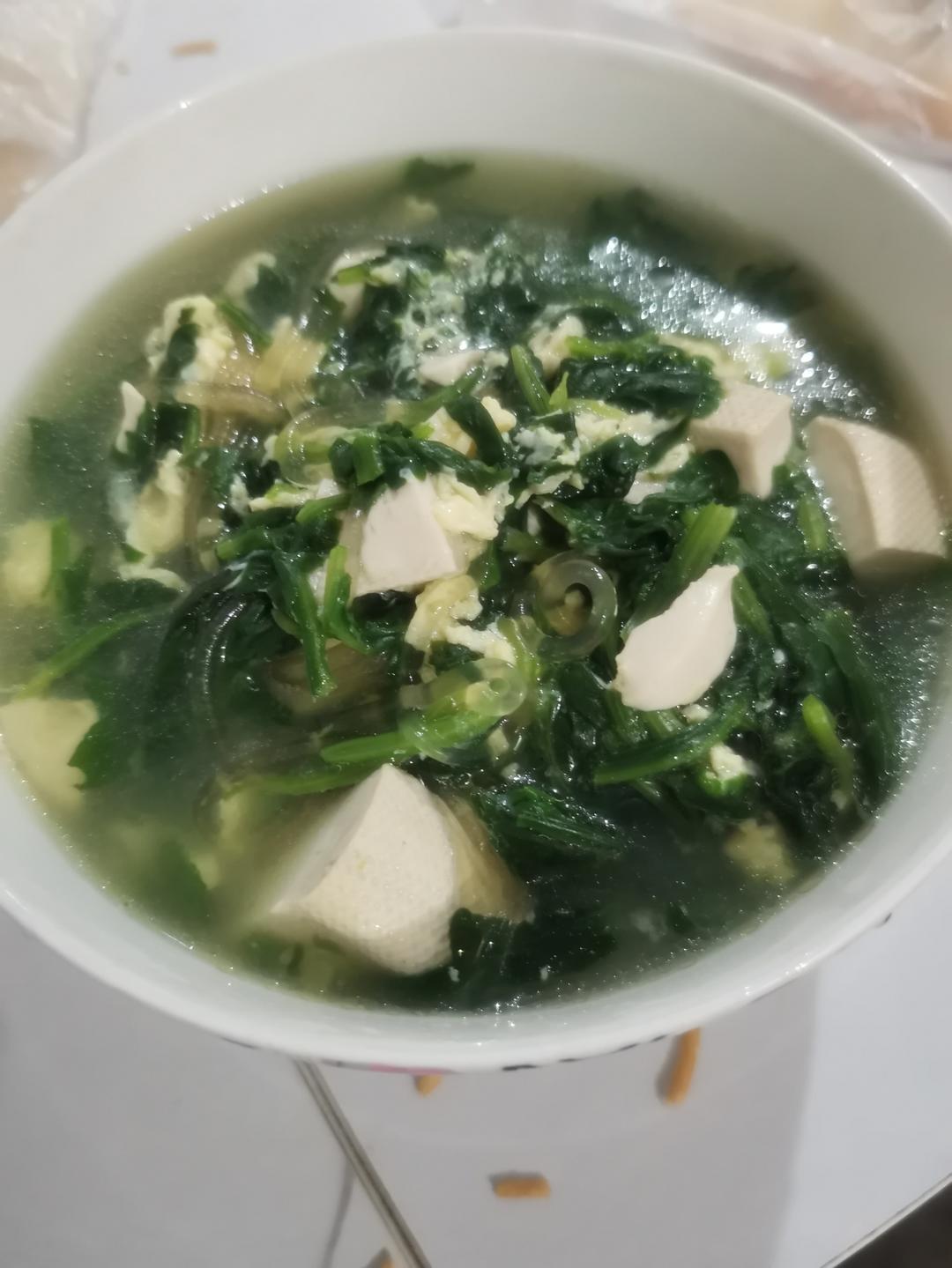 菠菜鸡蛋汤