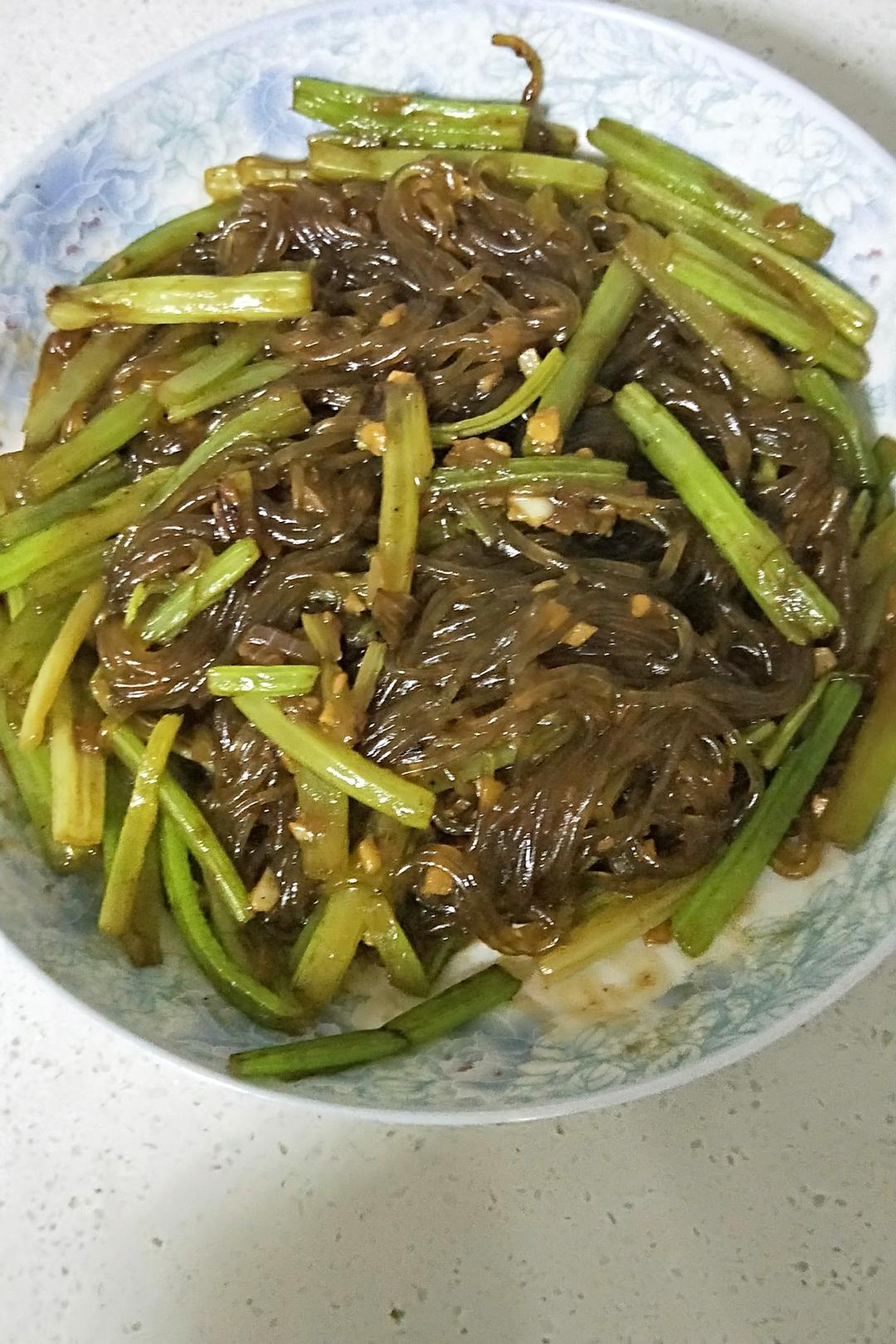 素炒芹菜粉