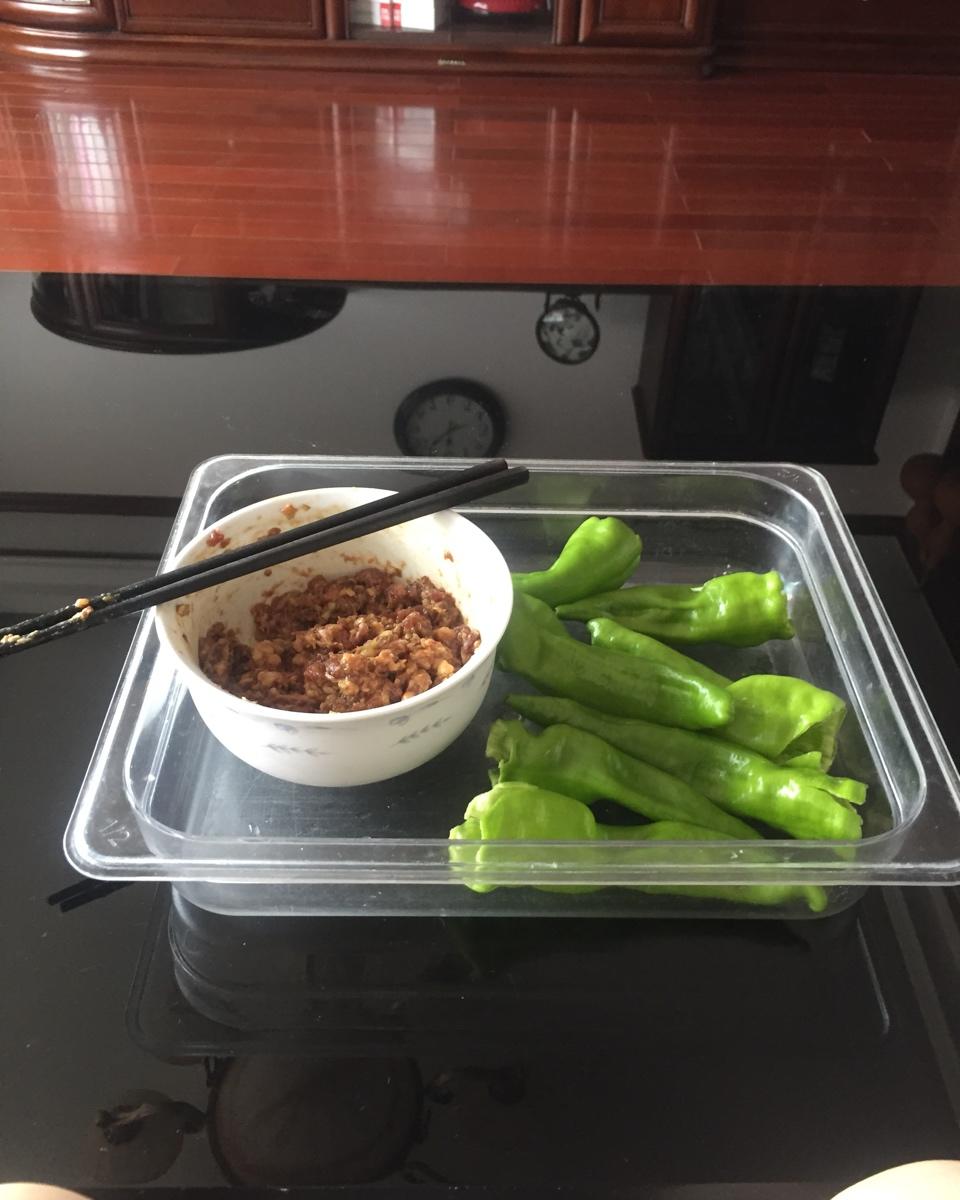 虎皮尖椒酿肉