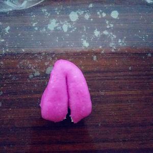 粉色心形椰蓉面包的做法 步骤10