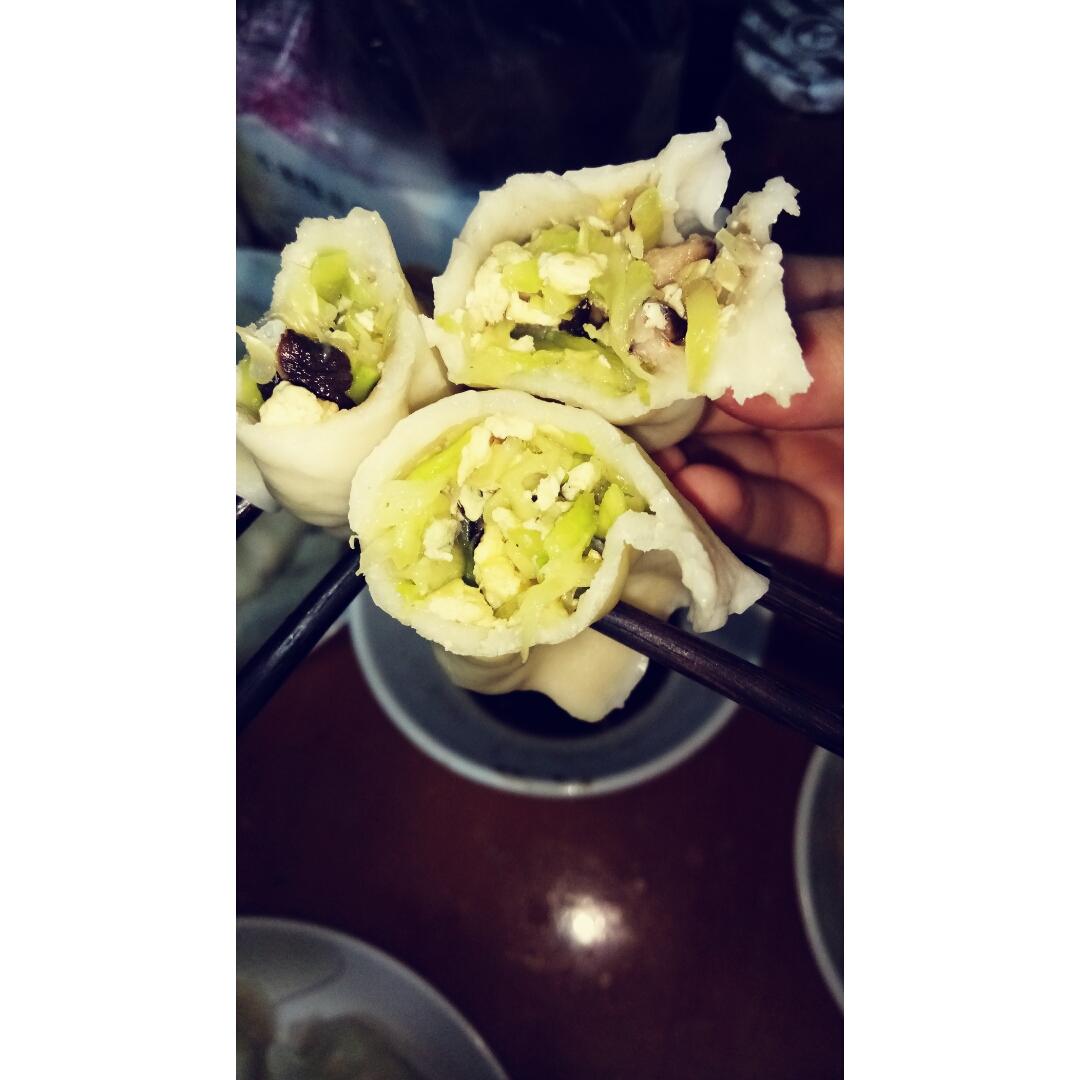 西葫芦鸡蛋虾皮饺子