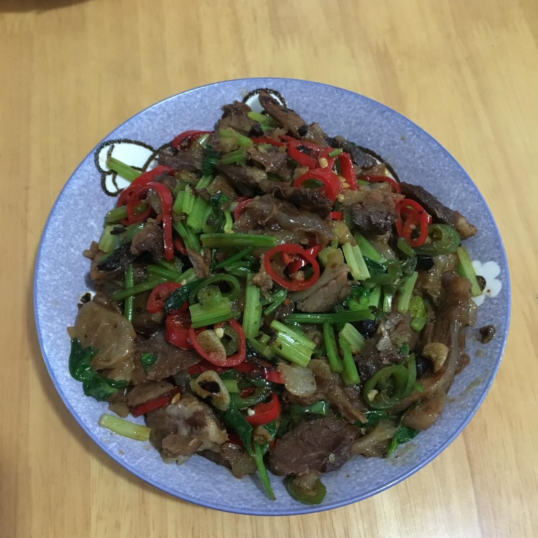 香菜牛肉