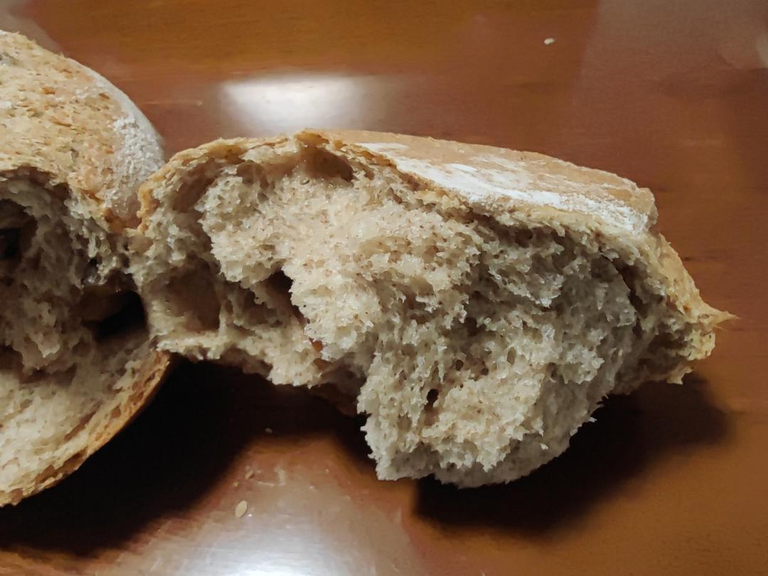100%全麦面包，健康，低脂，最重要的是还很好吃！