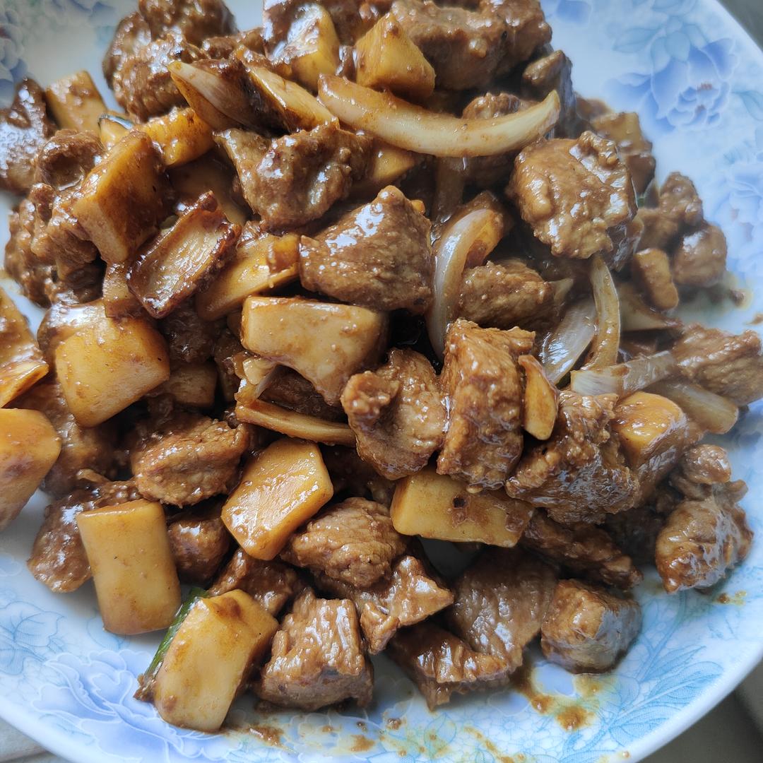 黑椒杏鲍菇牛肉粒