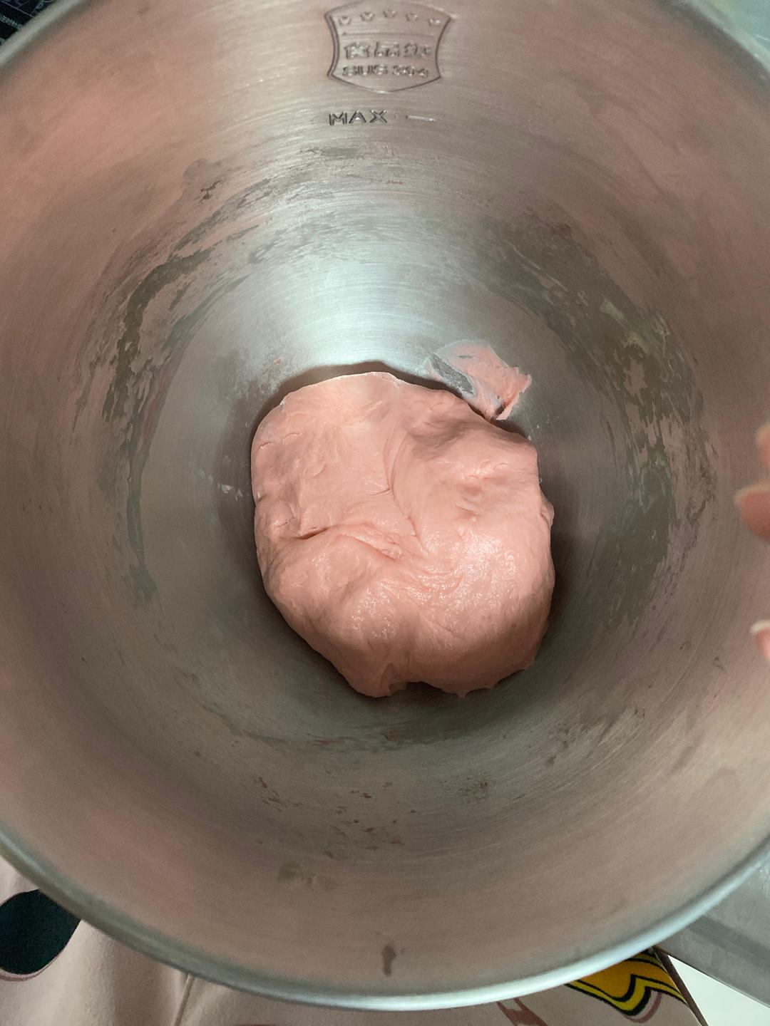 内心柔软的蔓越莓芝士软欧包