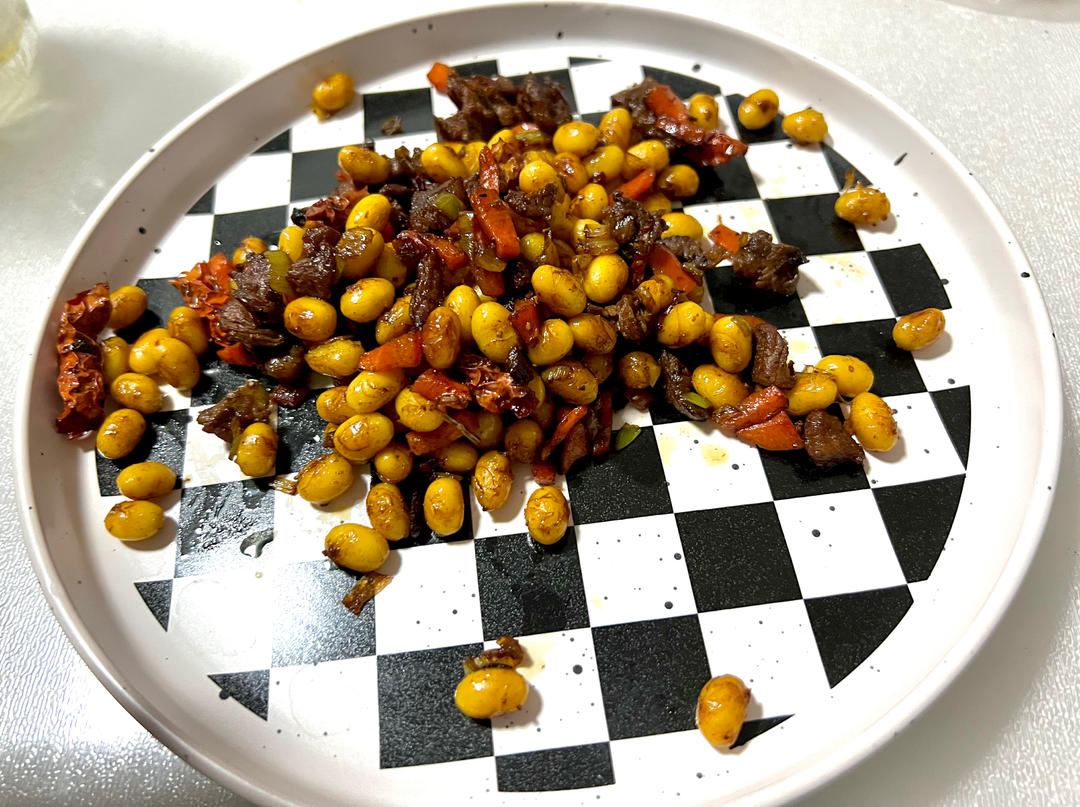 肉丁炒黄豆