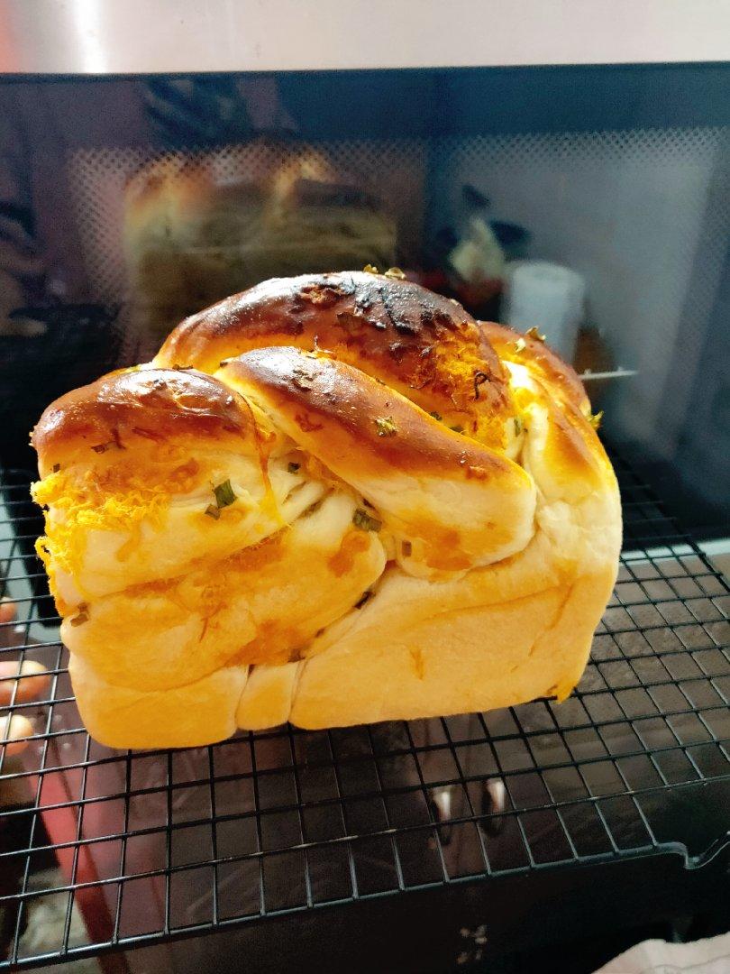 香葱肉松手撕吐司