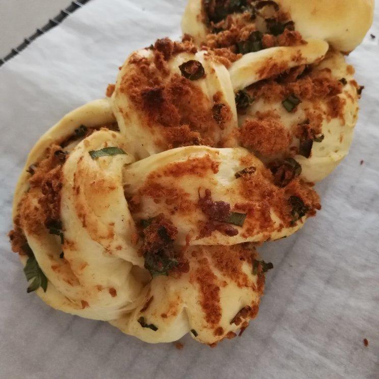 手撕肉松面包