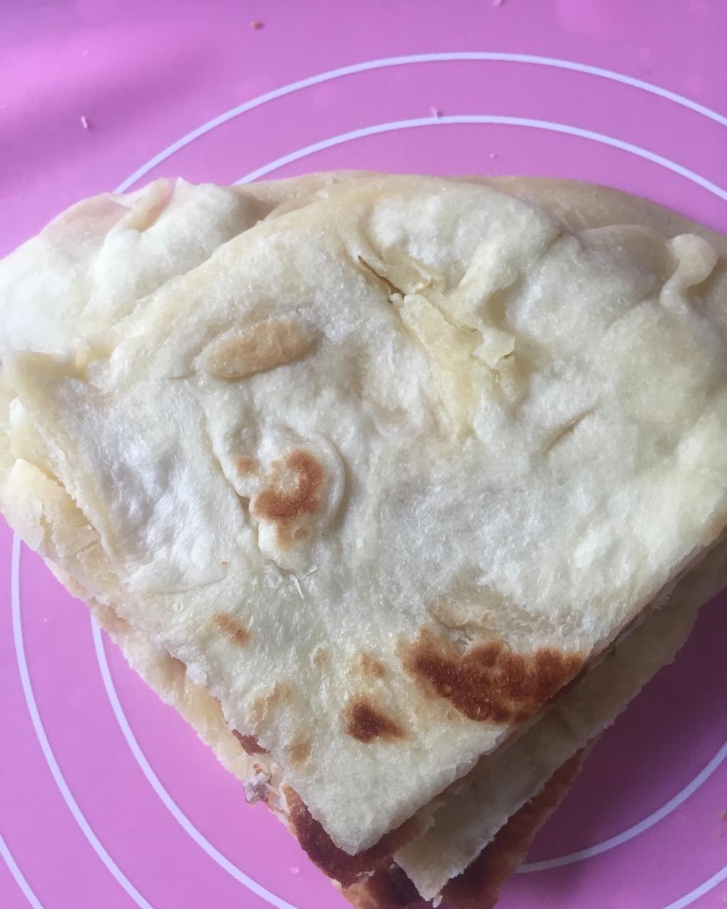 鸡蛋葱油饼                  （更新饼坯保存方法）