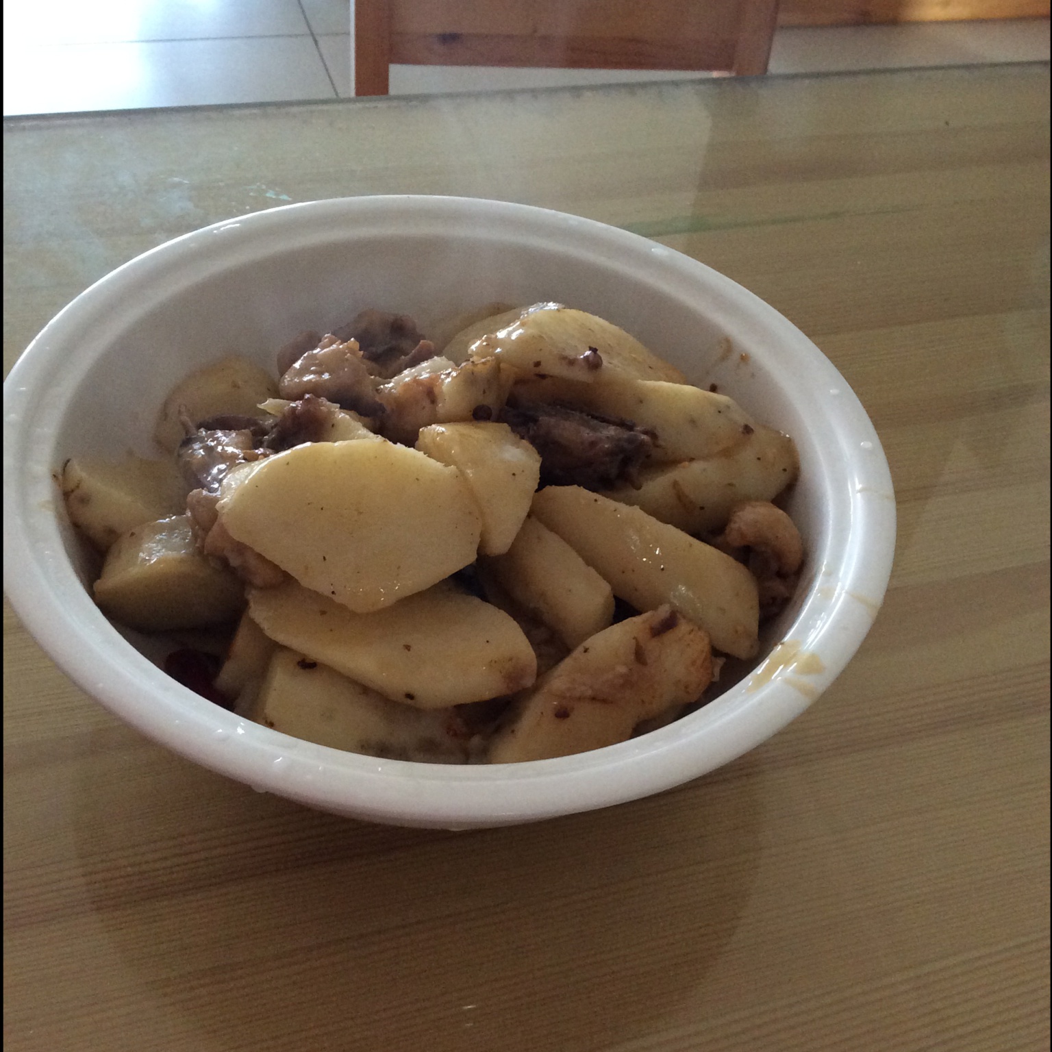 土豆炖鸡块