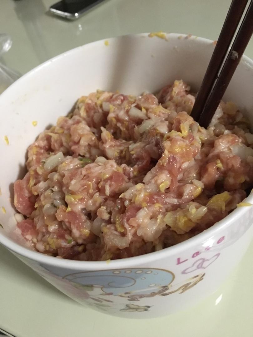 白菜猪肉馅水饺肉馅做法