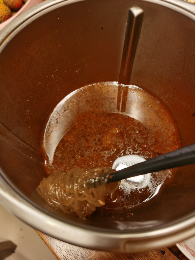 酸辣粉含炸酥黄豆的做法 步骤4