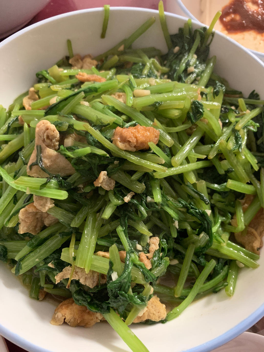 茼蒿炒鸡蛋