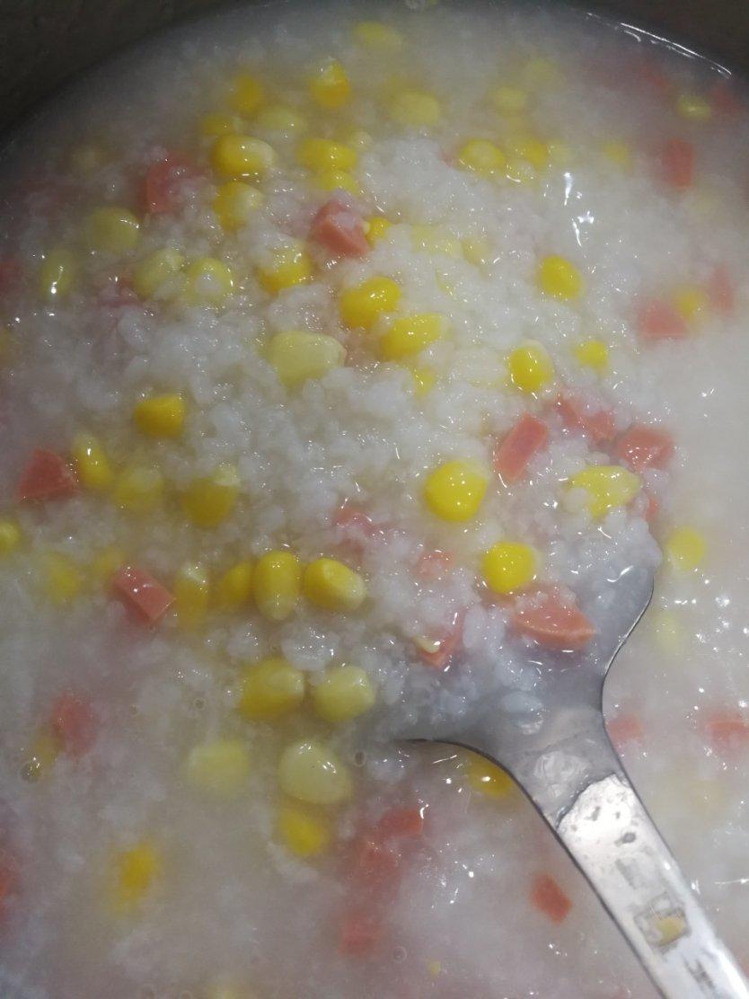 甜玉米火腿粥