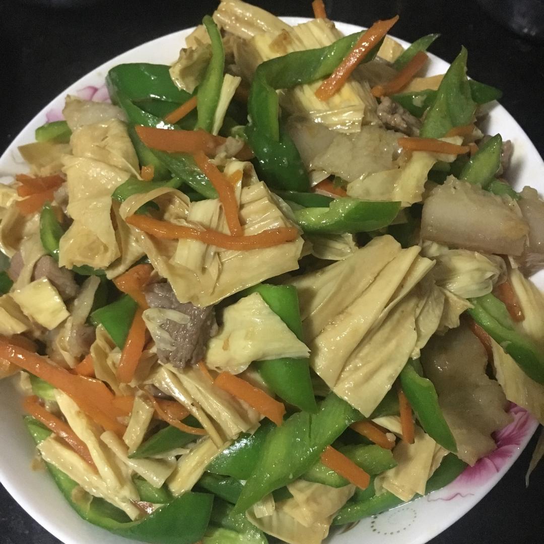 胡萝卜炒腐竹