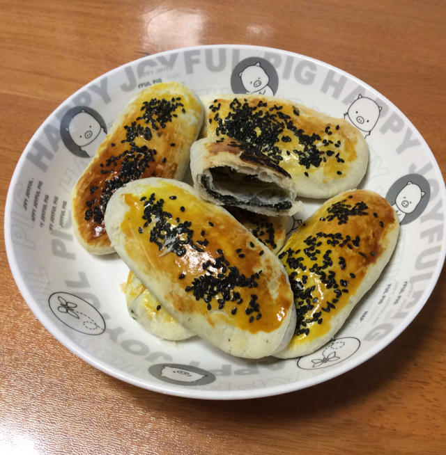 芝麻椒盐牛舌饼（北京小吃）