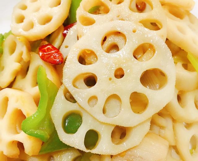 青翠欲滴【青辣椒炒藕片】 青翠欲滴【青辣椒炒藕片】