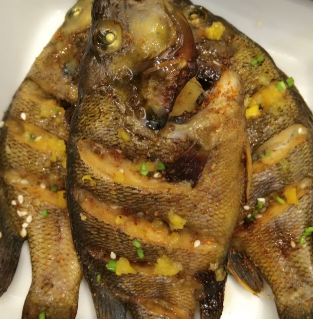 焦香烤鱼