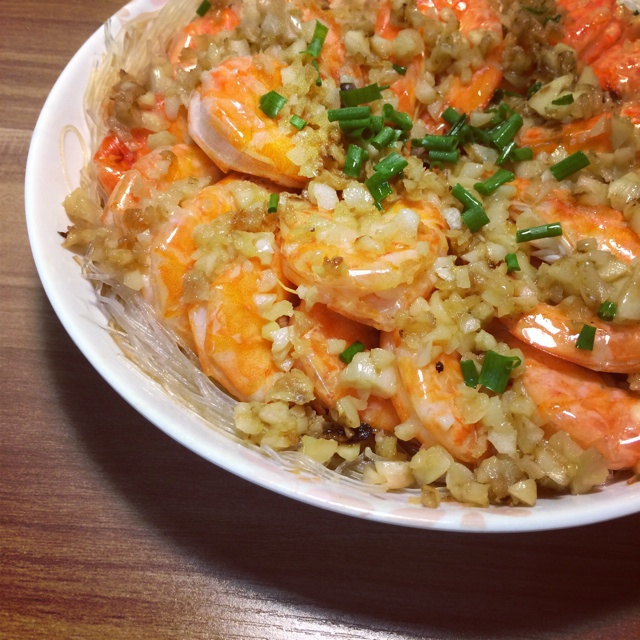 蒜蓉粉丝蒸大虾