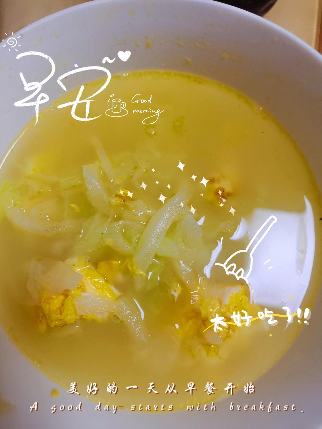 简单美味的白菜煎蛋豆腐汤，10分钟搞定！