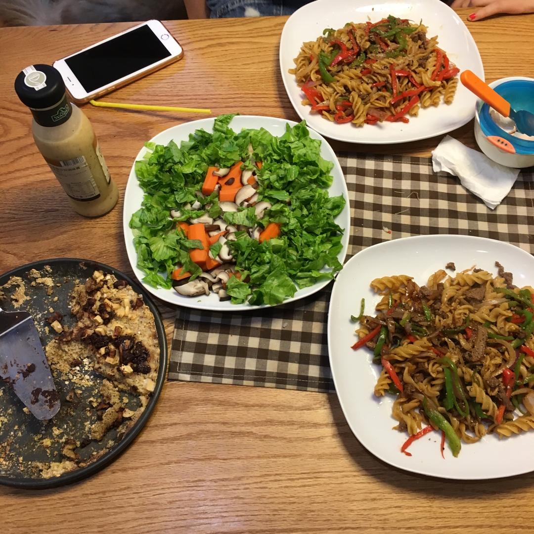 黑椒牛柳炒意面