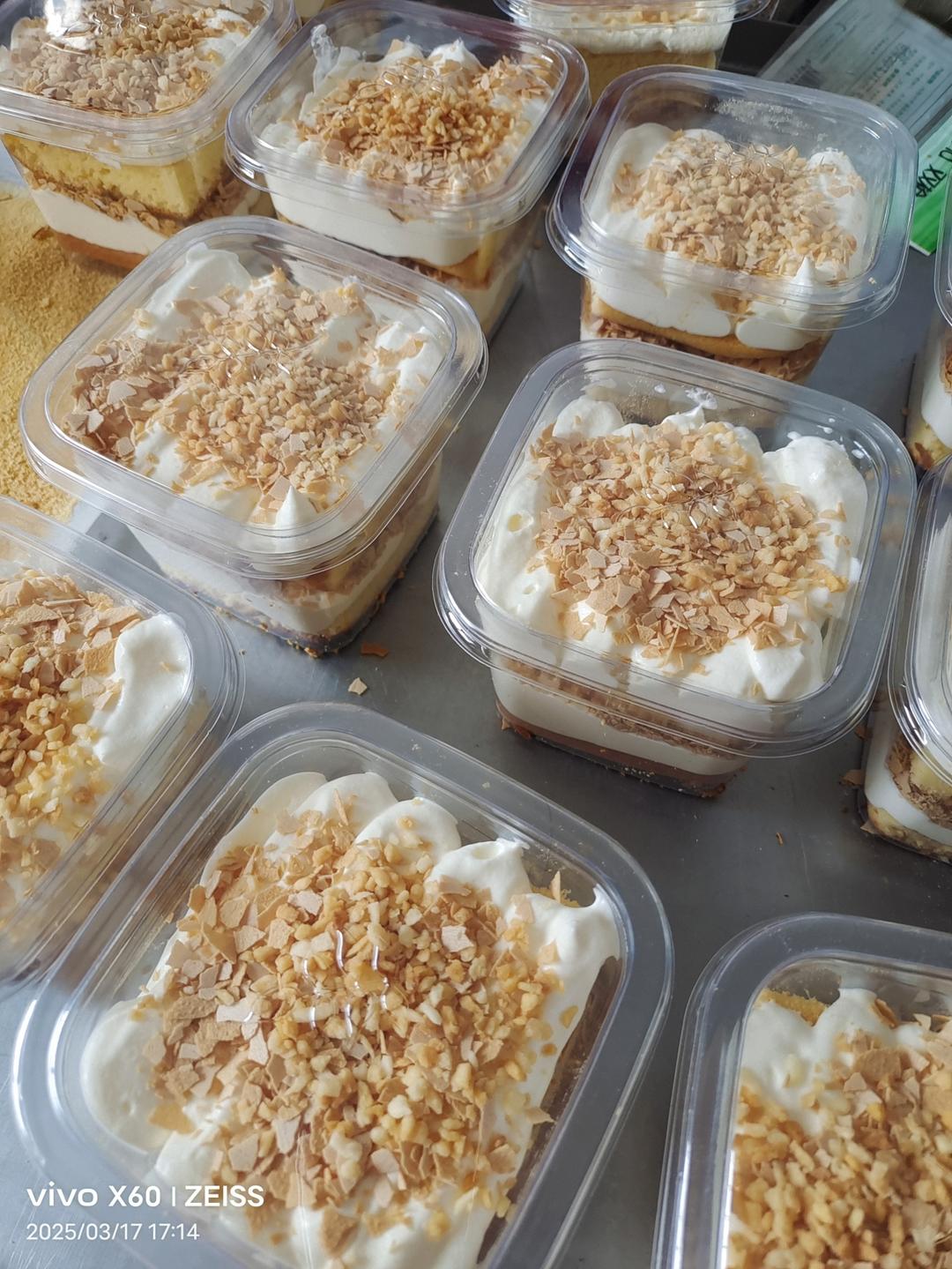 蛋糕卷这样做‼️不掉皮不开裂（小视频食谱）