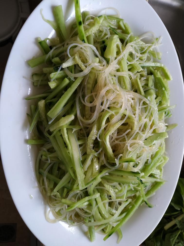 凉拌黄瓜粉丝