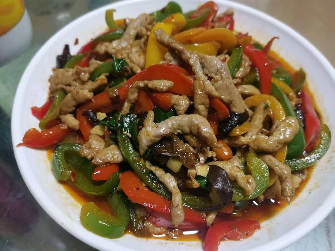青红椒丝炒肉丝