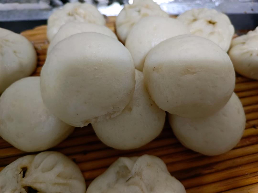 松软香甜的奶黄包，很快就可以搞定。