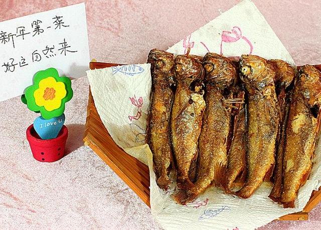 酥炸小黄鱼的做法