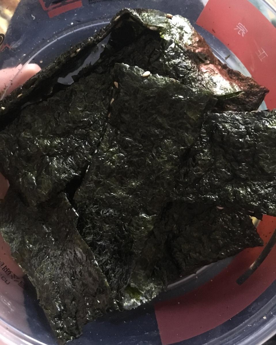 芝麻夹心海苔脆