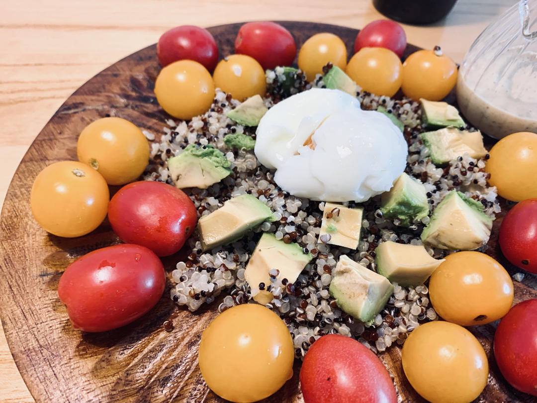 三色藜麦果蔬色拉