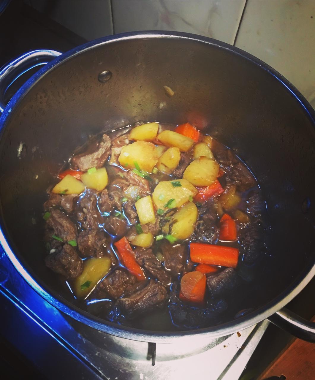 沙沙土豆胡萝卜炖牛肉
