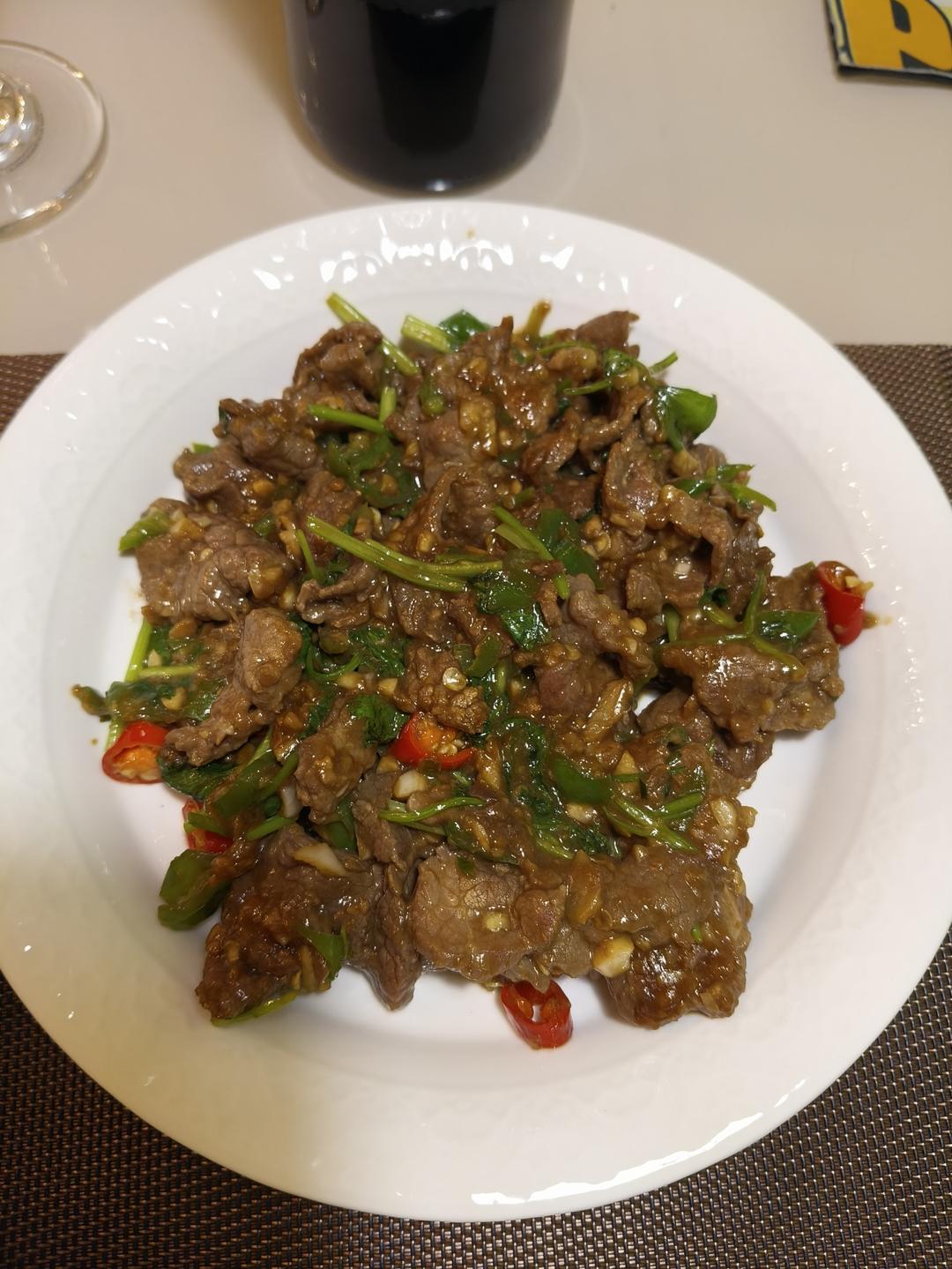 小炒黄牛肉