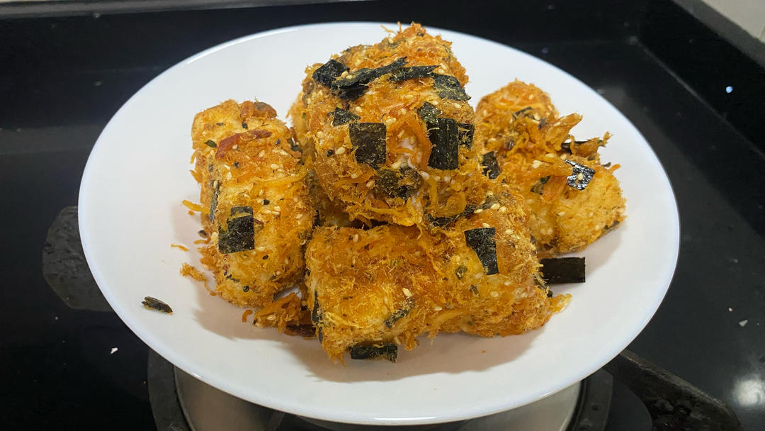 紫菜肉松小贝蛋糕