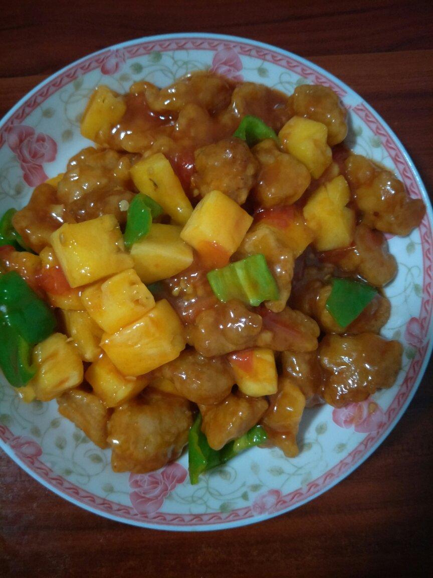 菠萝咕噜肉