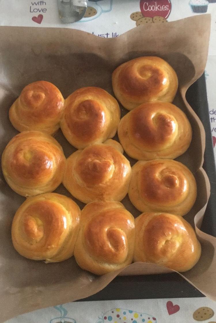 爱学习的猫妈妈做的橘子蜂蜜脆底小面包香脆内软