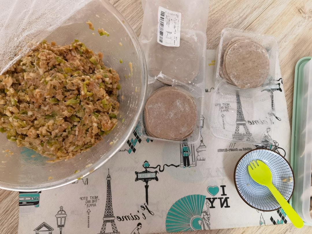 鸡腿菇饺子