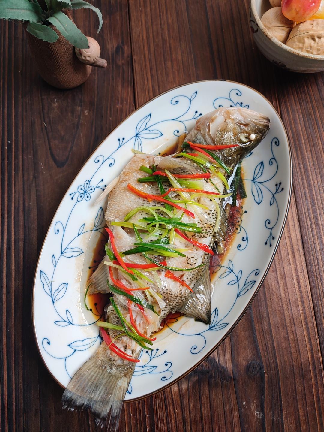 清蒸鲈鱼（桂鱼、多宝、鸦片鱼等）
