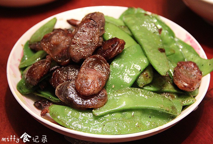 腊肠炒荷兰豆