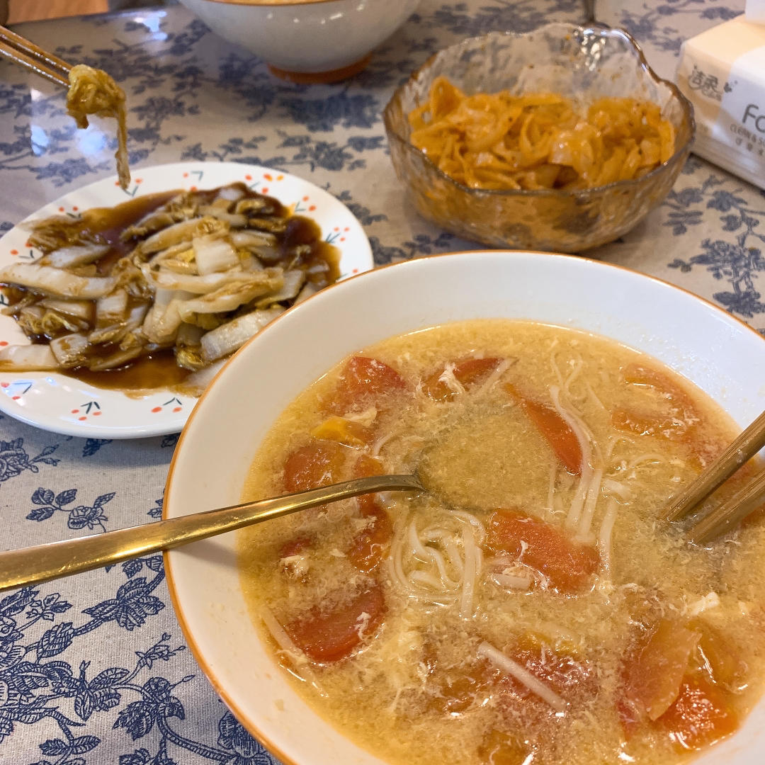 恨不得抱着锅舔的番茄鸡蛋面