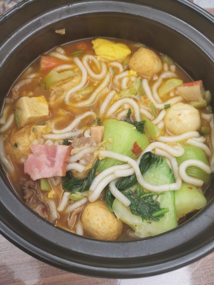 连吃三碗都不够的酸辣土豆粉