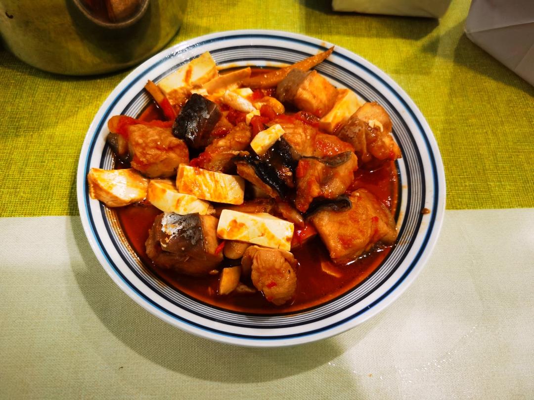 番茄鱼巴沙鱼（也可以用番茄龙利鱼），番茄酱汁超浓郁，营养又下饭！