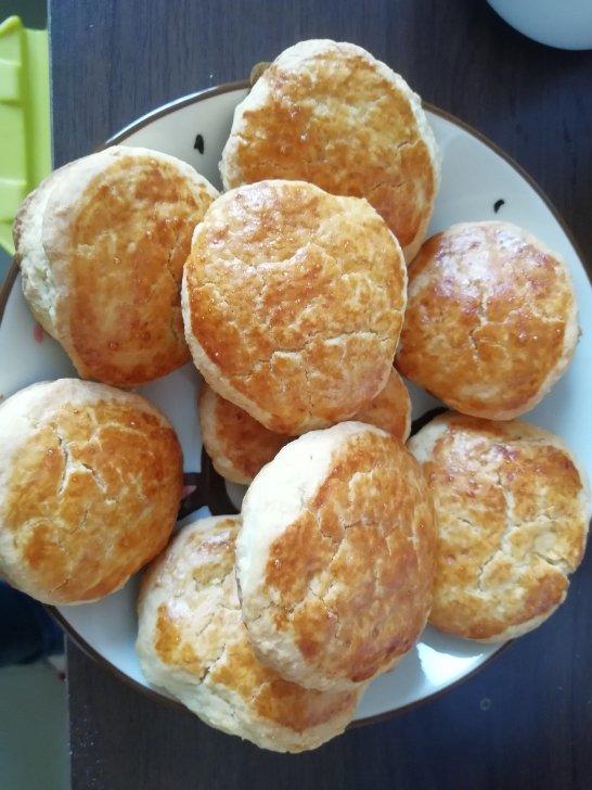 【视频】3分钟 奶油司康Scone(可能是世界上最快手的司康) 消耗淡奶油～